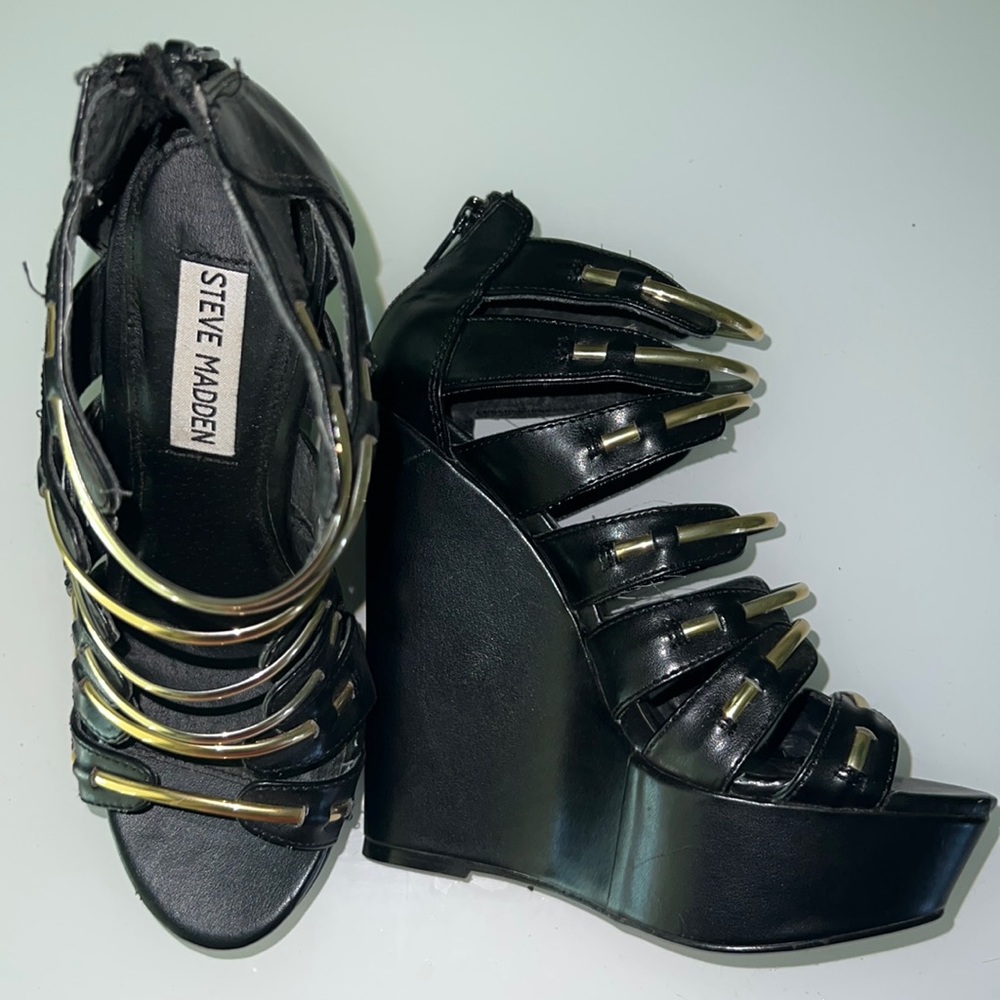 Steve Madden Leather Wedges